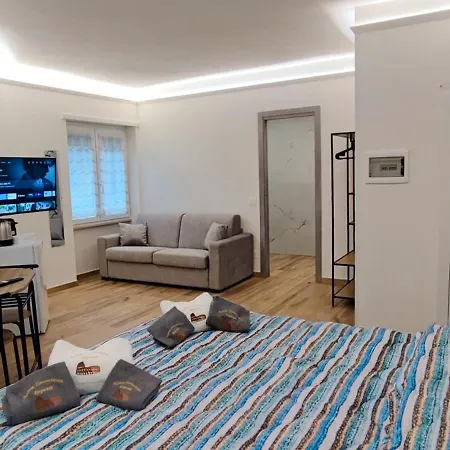 Downtown Express - Lucio Sestio Metro A, Fast Connection To The Centre