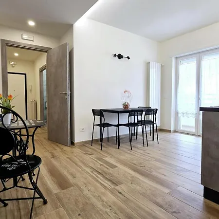 Downtown Express - Lucio Sestio Metro A, Fast Connection To The Centre